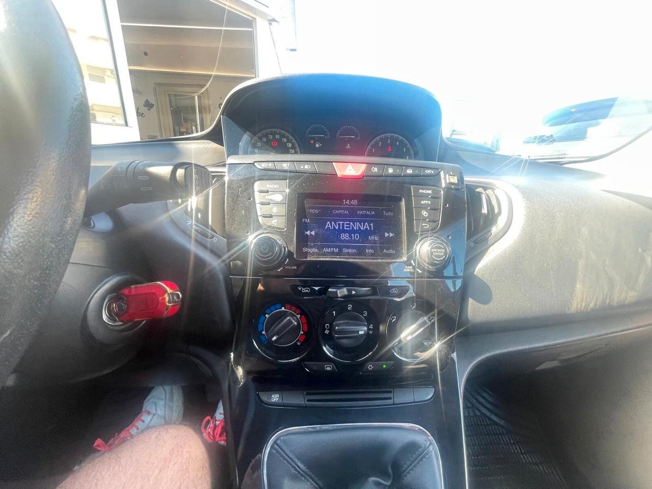 Lancia Ypsilon 1.2 69 CV 5 porte GPL Ecochic Gold