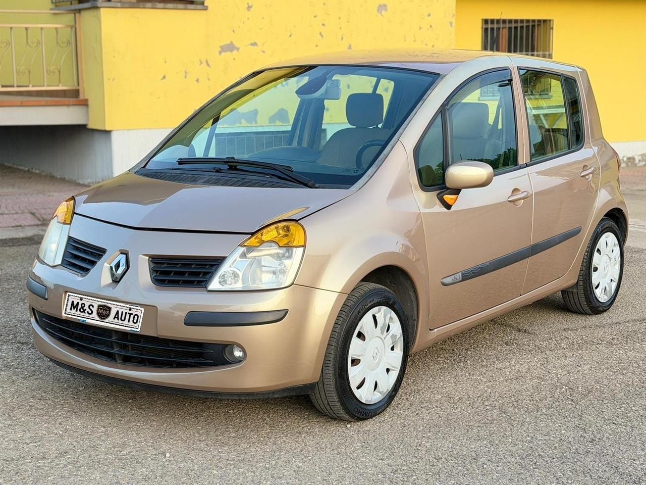 Renault Modus 1.5 dCi 70CV Dynamique