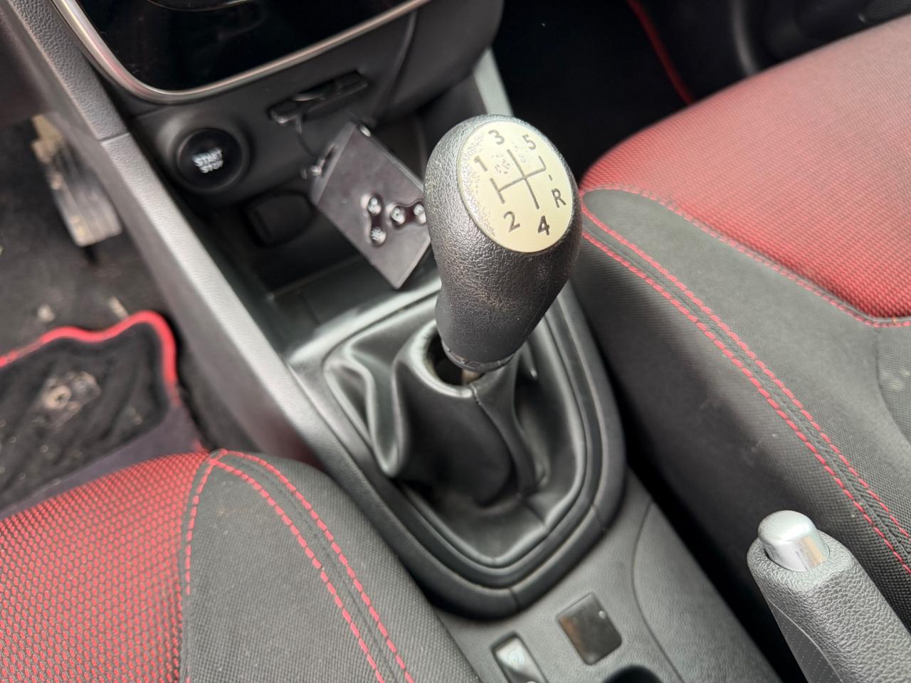 Renault Clio 1.2 75CV 5 porte Life PERMUTE RATE GARANZIA