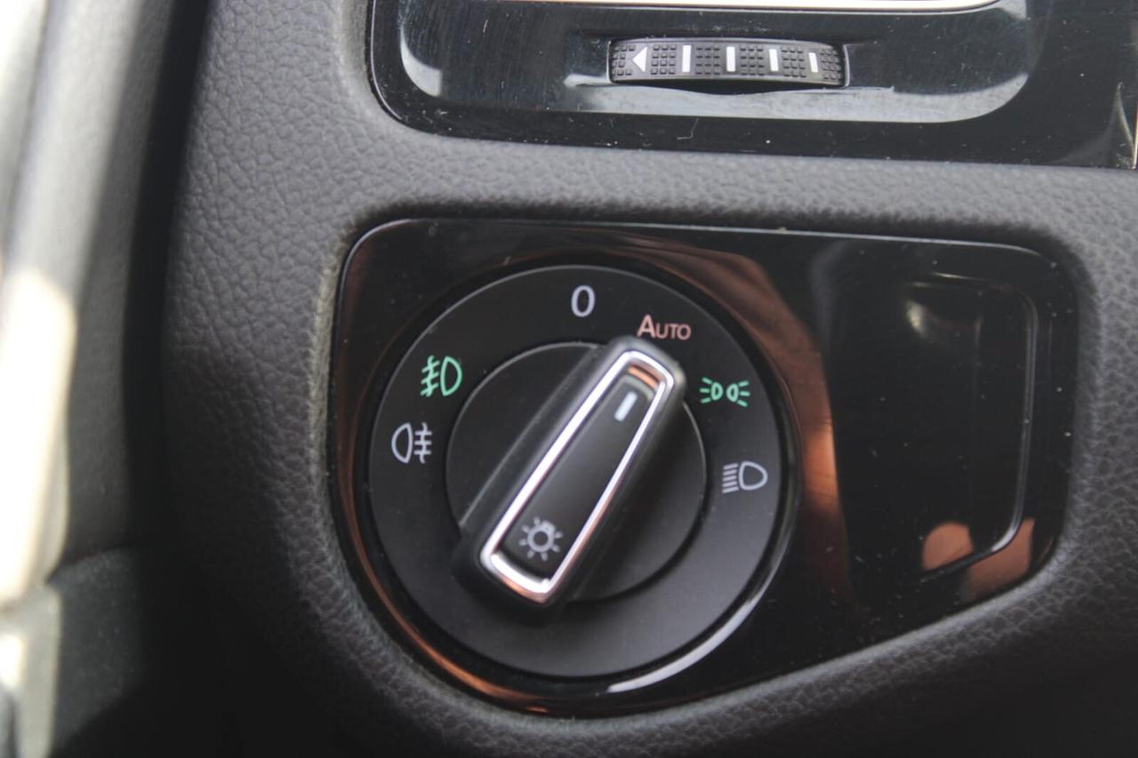 Volkswagen Golf GTI Tua A SOLI 299€ al mese Anticipo Zero