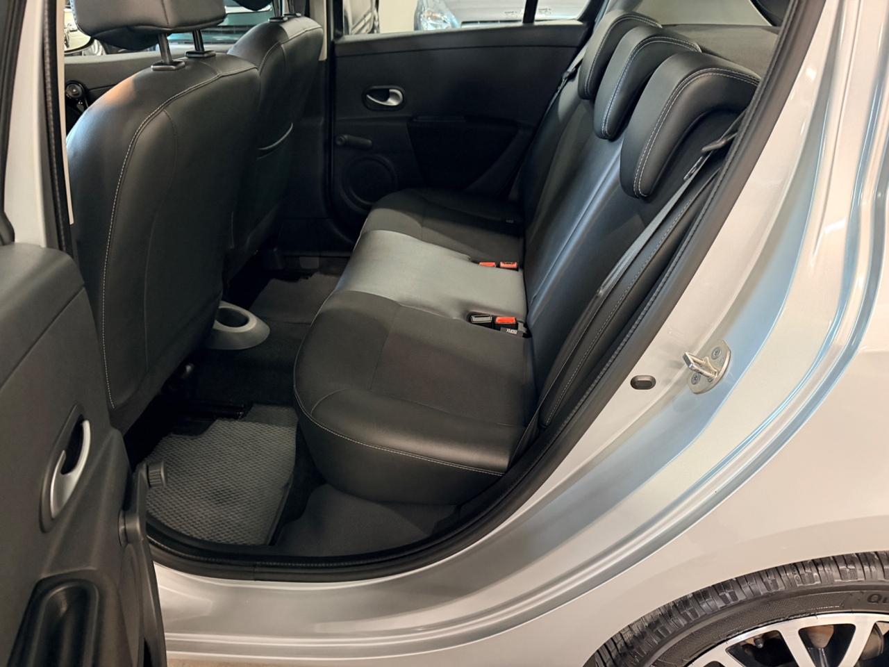 Renault Clio 1.2 16V 5 porte Dynamique
