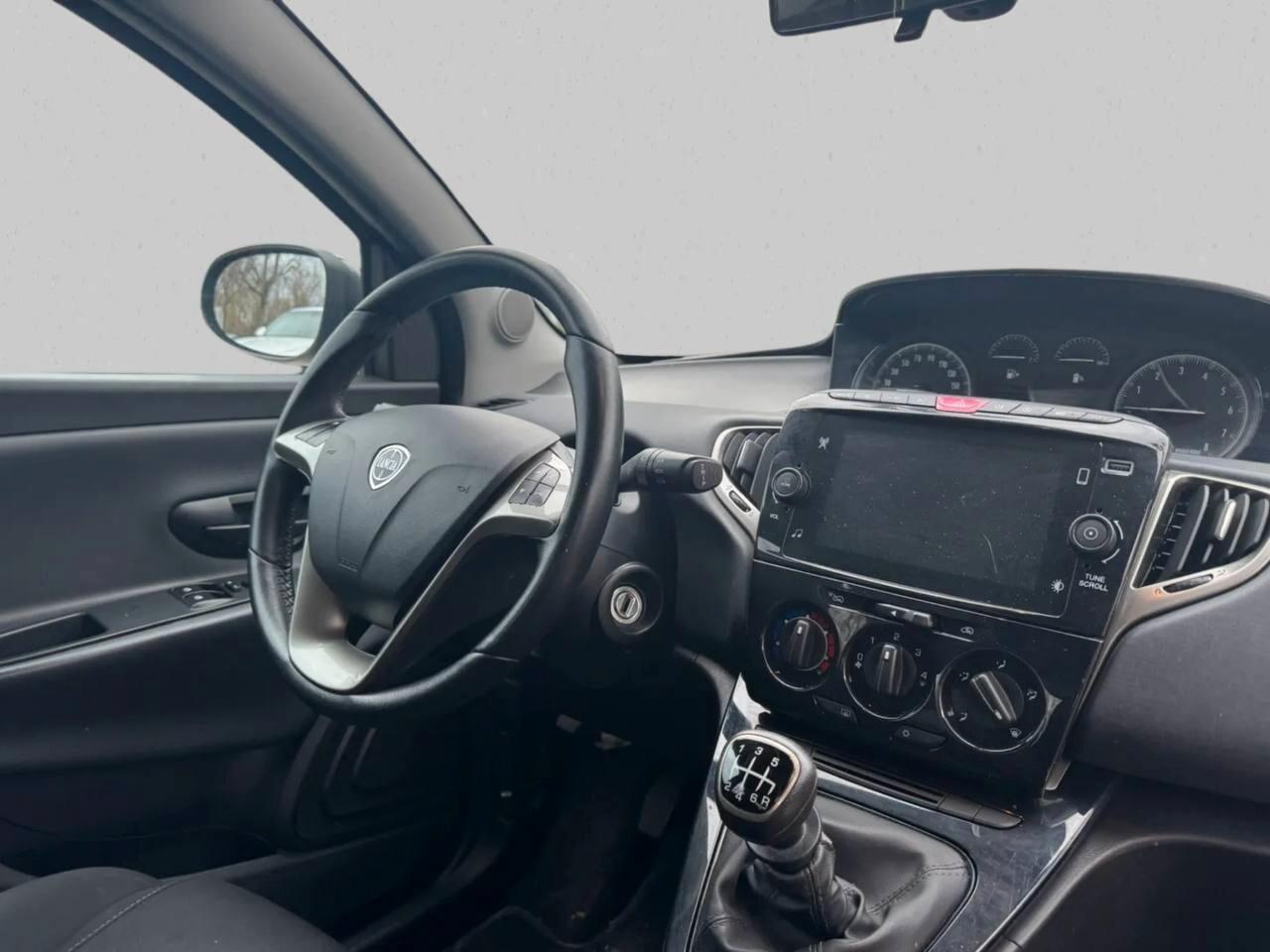 Lancia Ypsilon 1.0 FireFly 5 porte S&S Hybrid Gold 10/2022