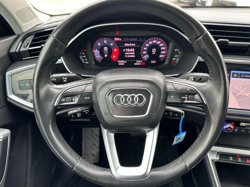 Audi Q3 35 TDI S tronic Business