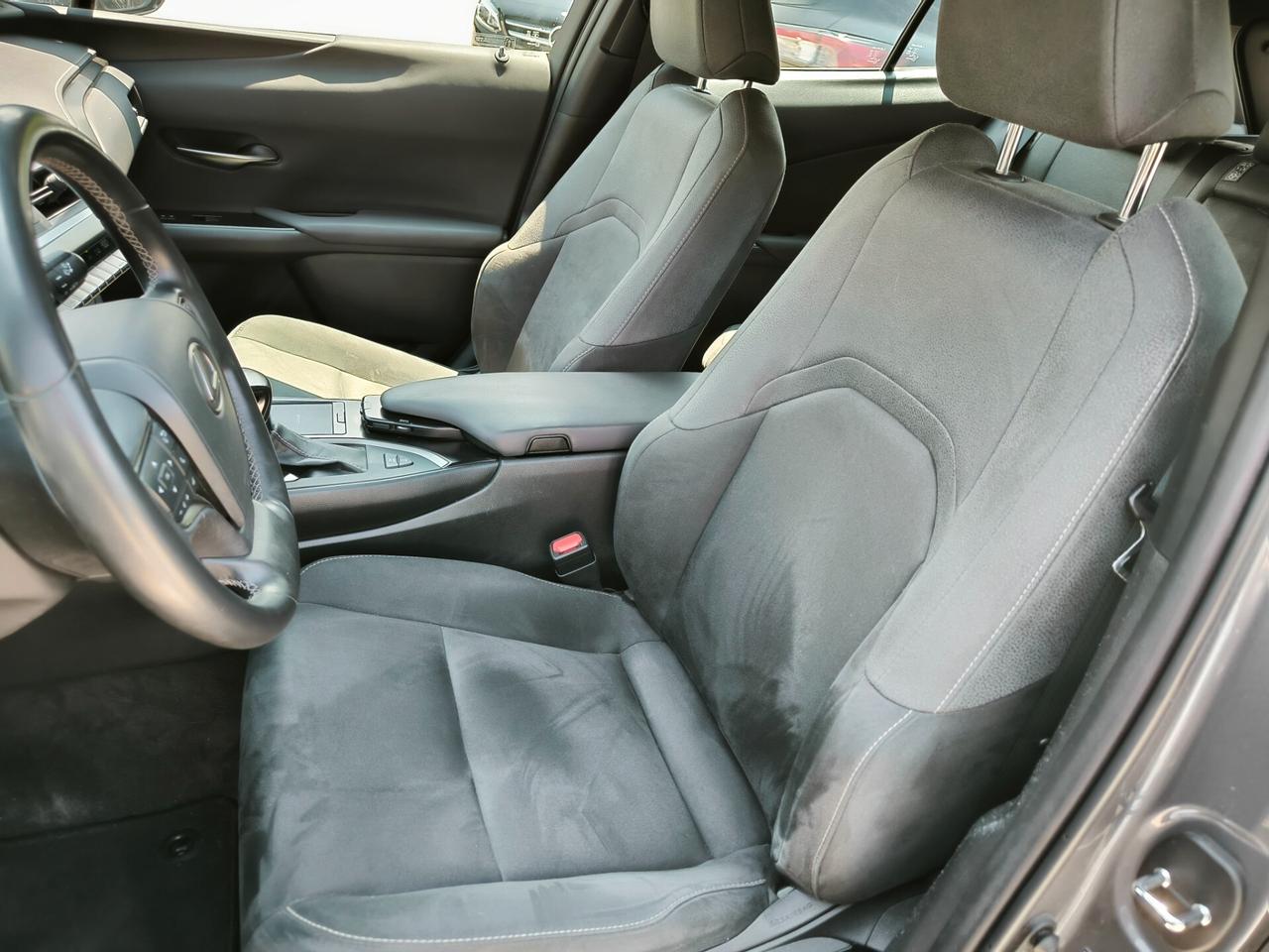 Lexus UX UX Hybrid Business
