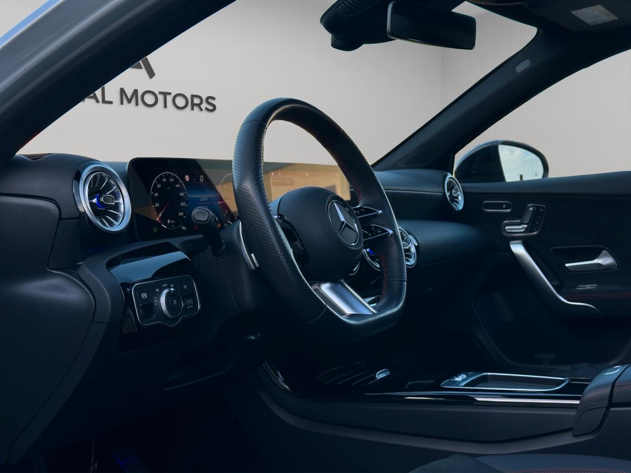 Mercedes-benz A 200d AMG Line Premium Plus Night