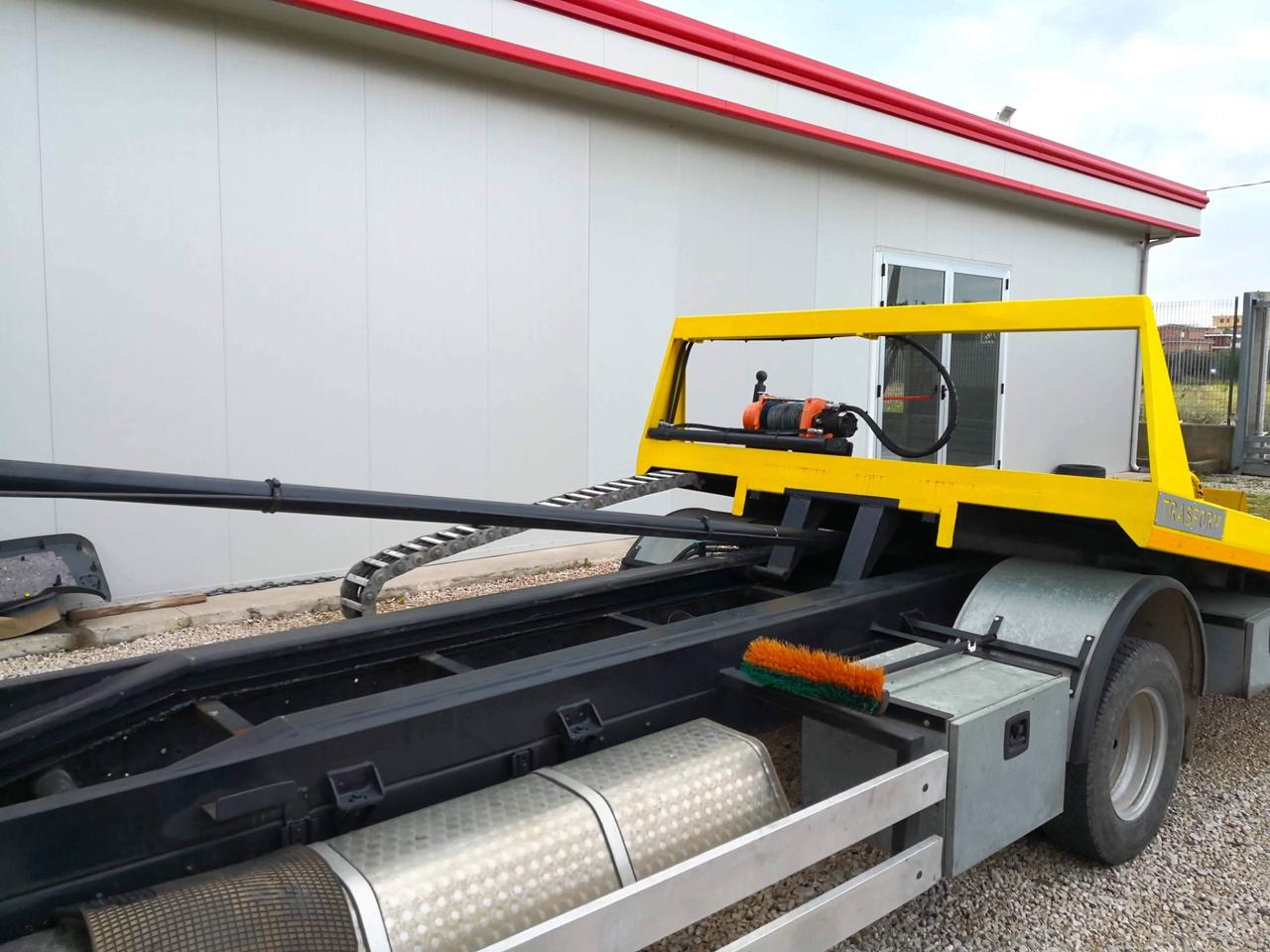 CARROATTREZZI IVECO DAILY 65c15 Scarabile 620x230