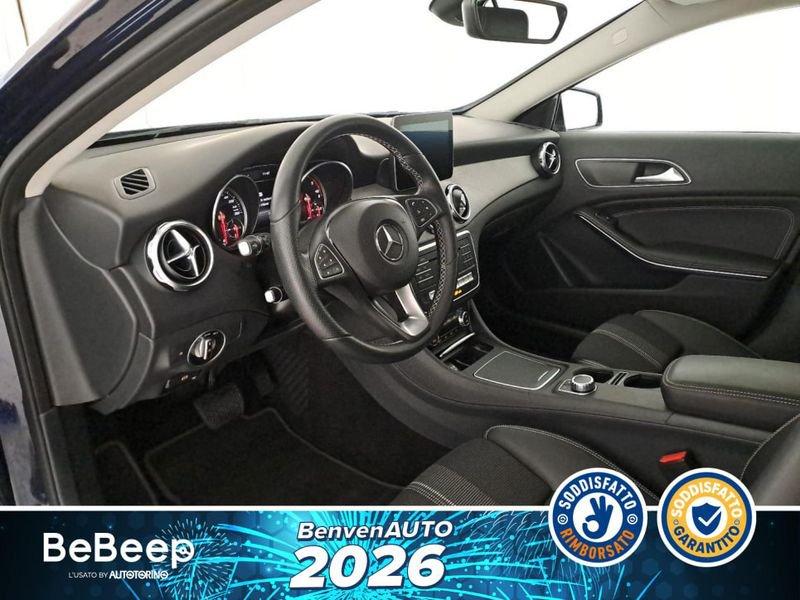 Mercedes-Benz GLA 200 D SPORT 4MATIC AUTO