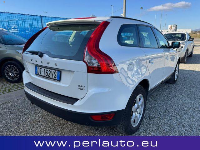 VOLVO XC60 2.4 D 163 CV 4WD KINETIC