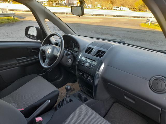 FIAT Sedici 2.0 MJT 16V DPF 4x4 Emotion