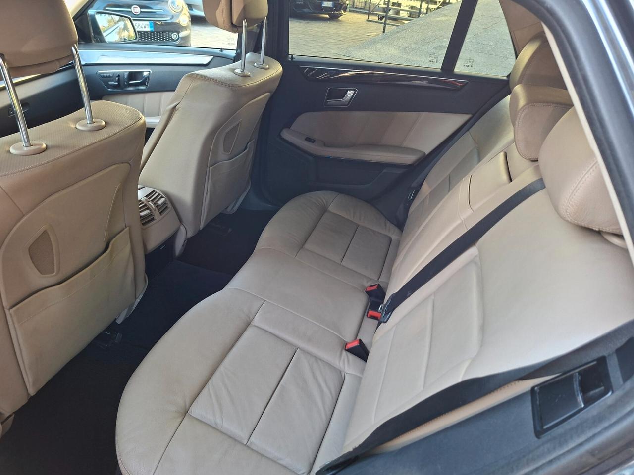 Mercedes-benz E 350 CDI S.W. BlueEFF. 4MATIC Avantg.