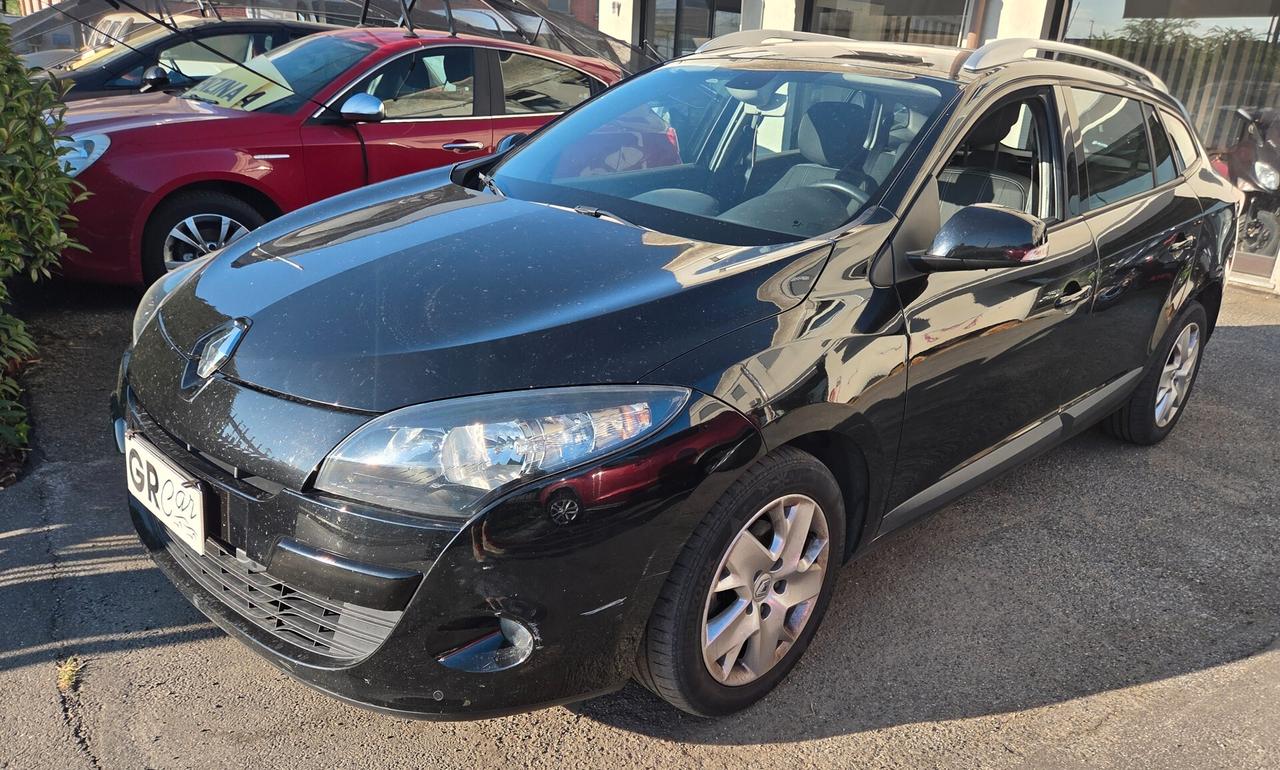 Renault Megane Mégane 1.6 SporTour Attractive
