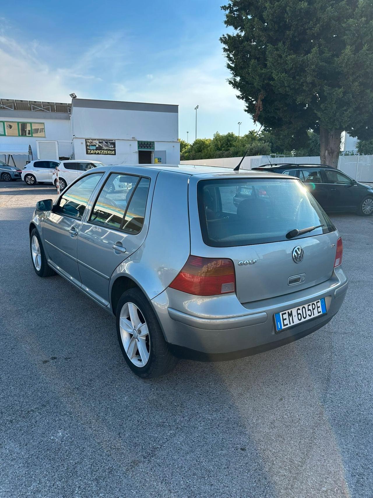 Volkswagen Golf 1.9 TDI/101 CV cat 3p. Comfortline