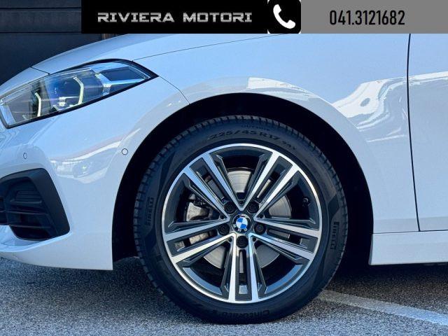 BMW 116 i 5p. Business Advantage