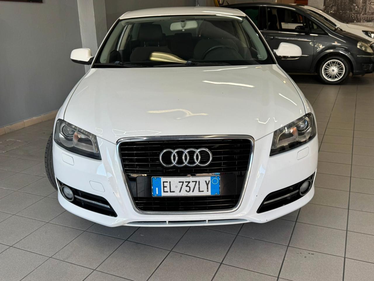 Audi A3 SPB 1.6 TDI 105 CV CR Ambition