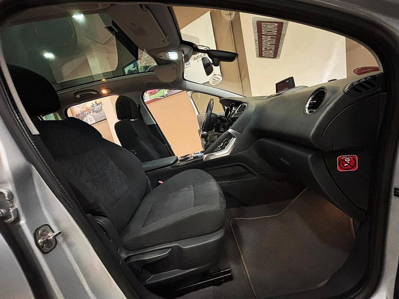 Peugeot 3008 1.6 DIESEL **TETTO**COME NUOVA