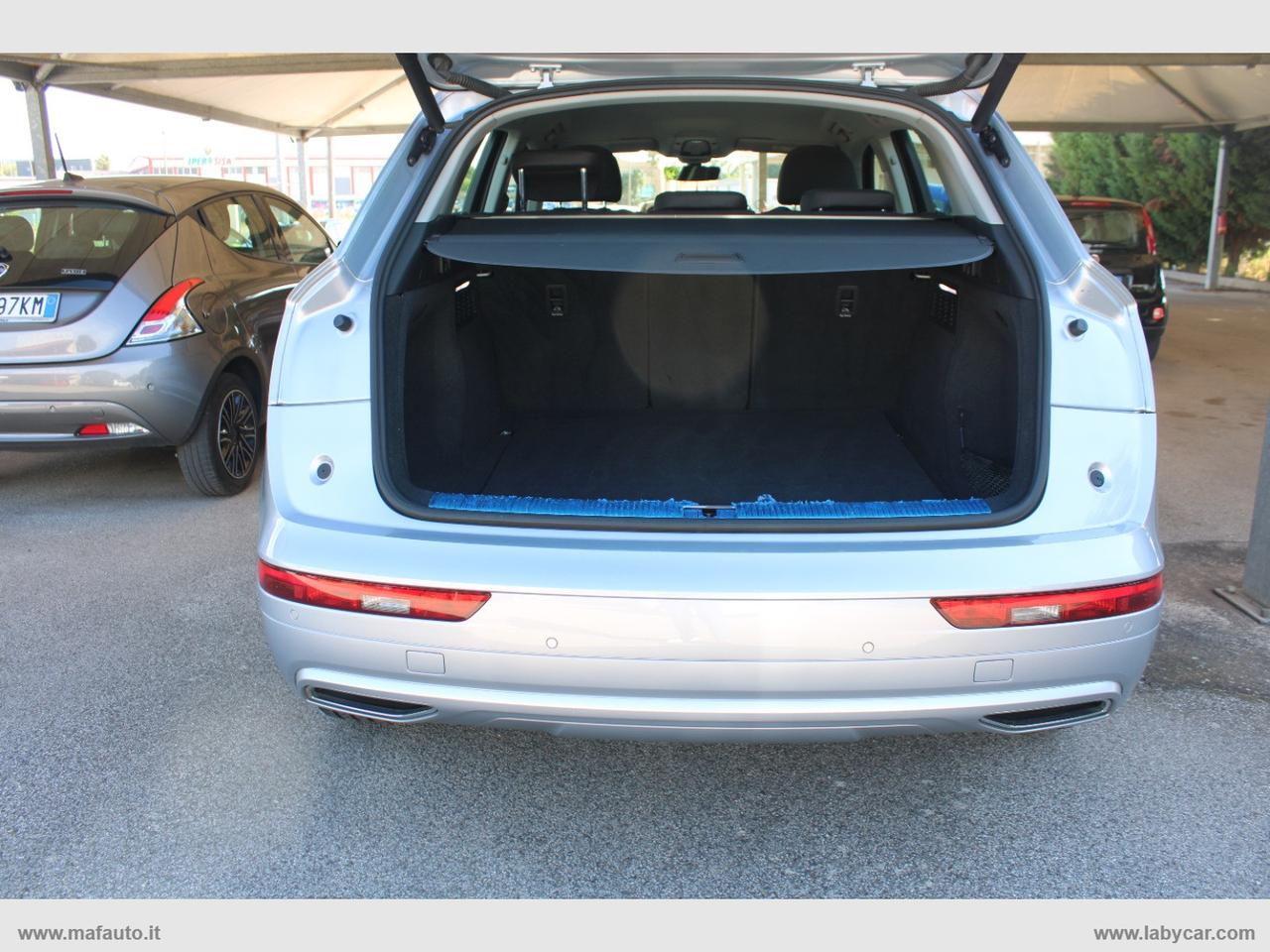 AUDI Q5 40 TDI quattro S tr. S.LINE Design