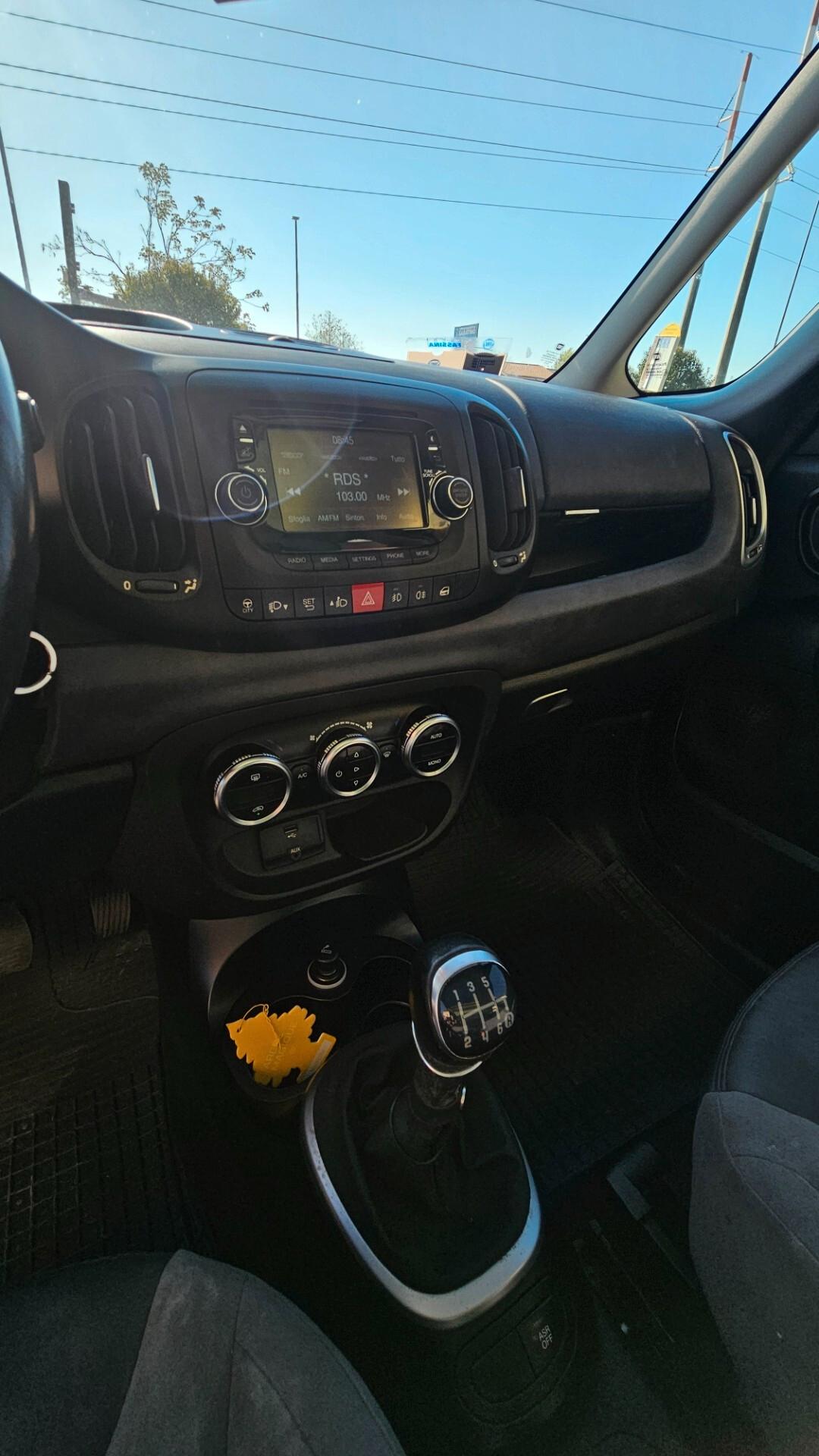 Fiat 500L 1.4 95 CV Lounge tetto panoramico uni neopatentati