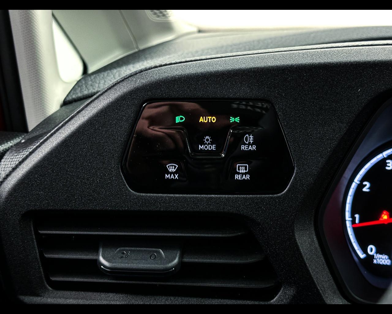 VOLKSWAGEN VOLKSWAGEN CADDY CALIFORNIA 1.5 TSI