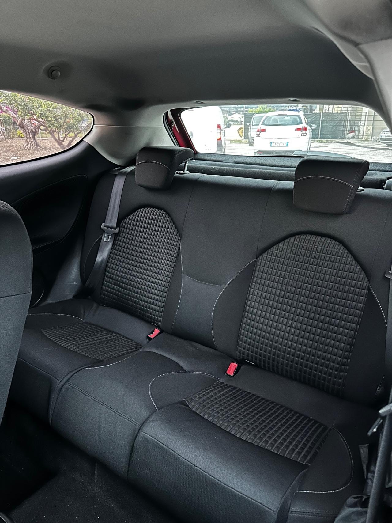 Alfa Romeo MiTo 1.6 JTDm 16V Distinctive Sport Pack