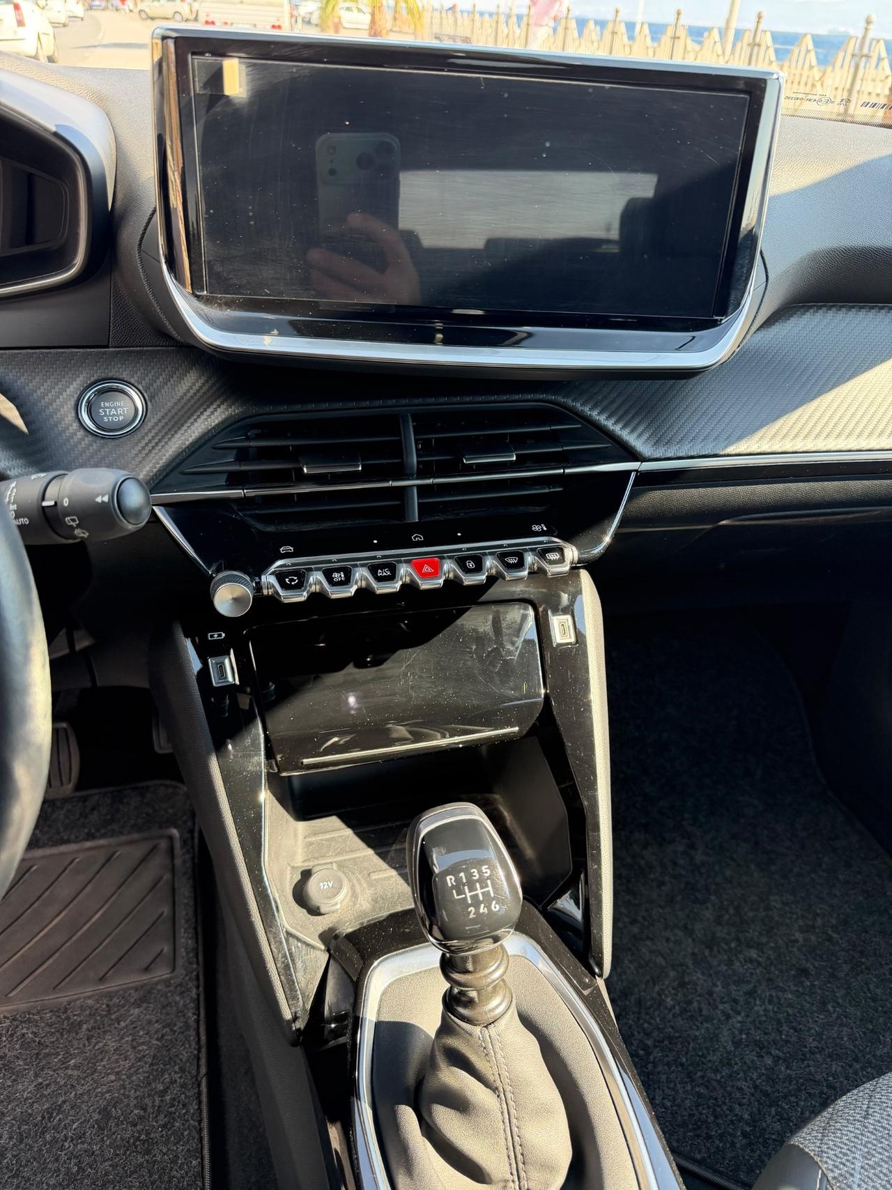 Peugeot 2008 PureTech 100 S&S Allure full optional
