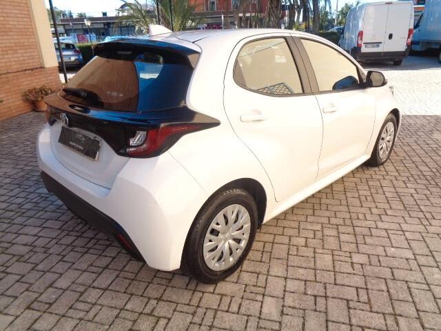 Toyota Yaris 1.0 5 porte Active 72 CV OK NEOPATENTATI