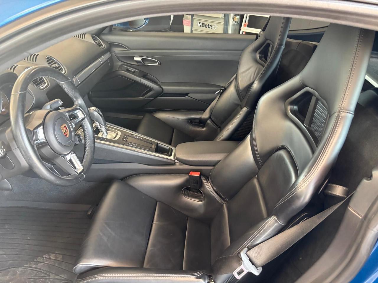 Porsche 718 COUPE' Cayman 2.0
