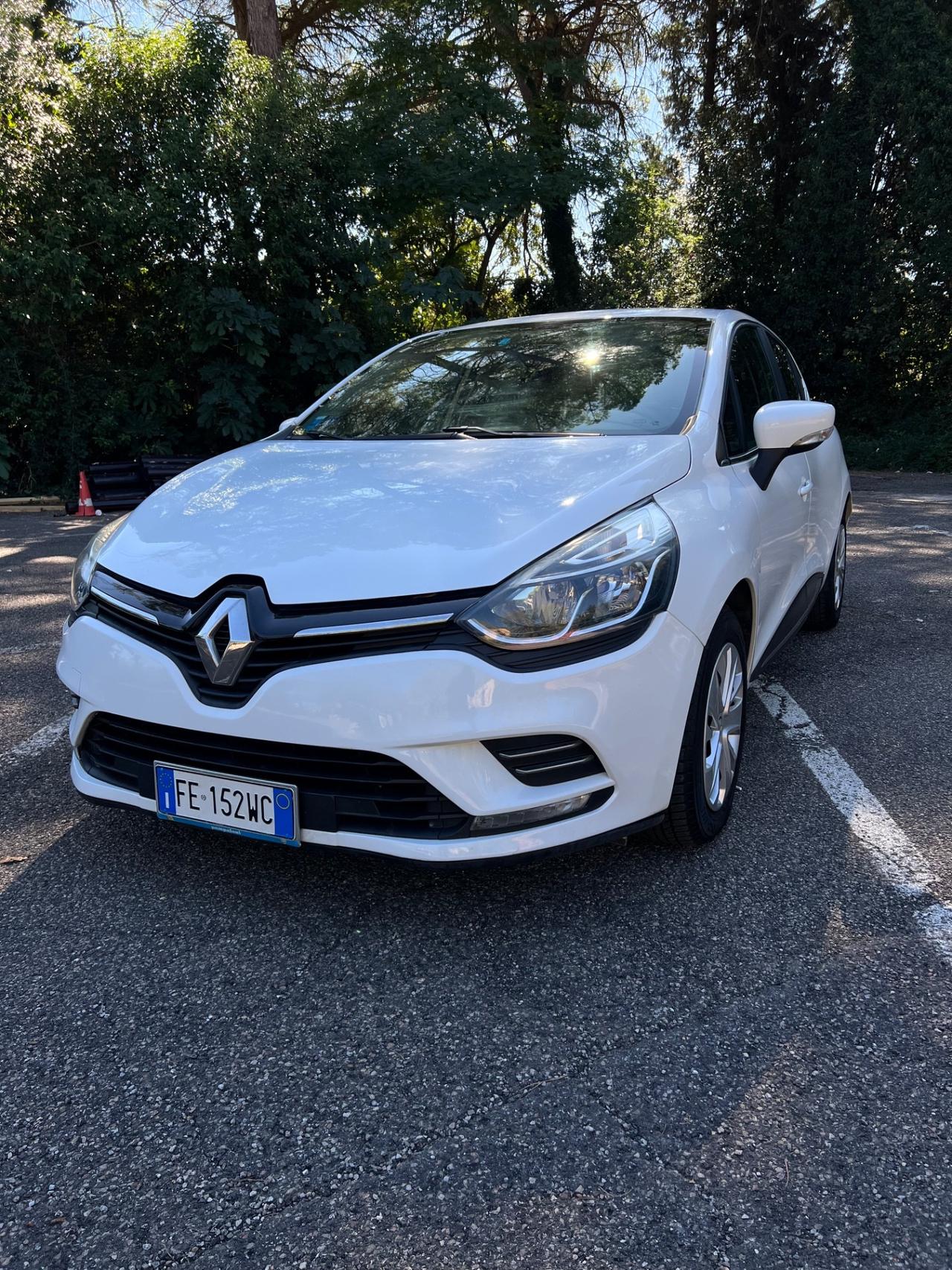 ADATTA PER NEOPATENTATI Renault Clio dCi 8V 75 CV Start&Stop 5 porte Energy Intens