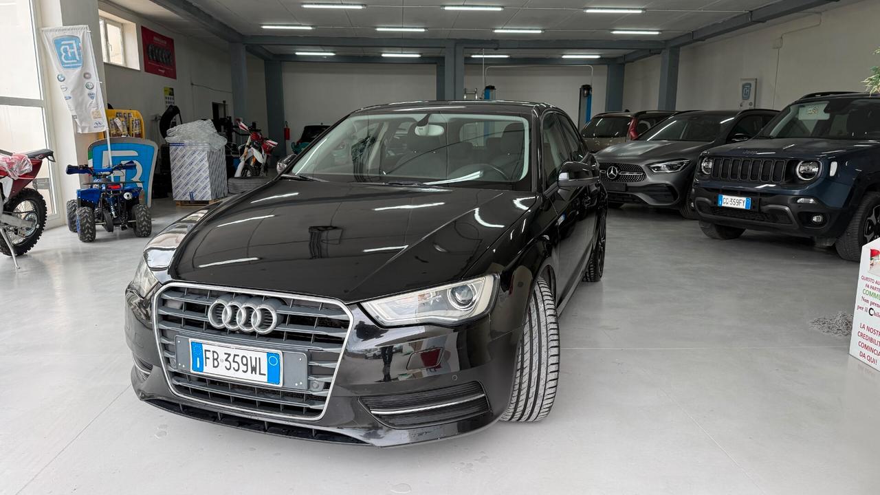 Audi A3 SPB 1.6 TDI 105 CV CR Ambition