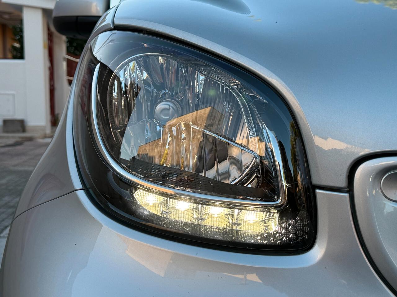 Smart ForFour 70 1.0 twinamic Passion TETTO LED