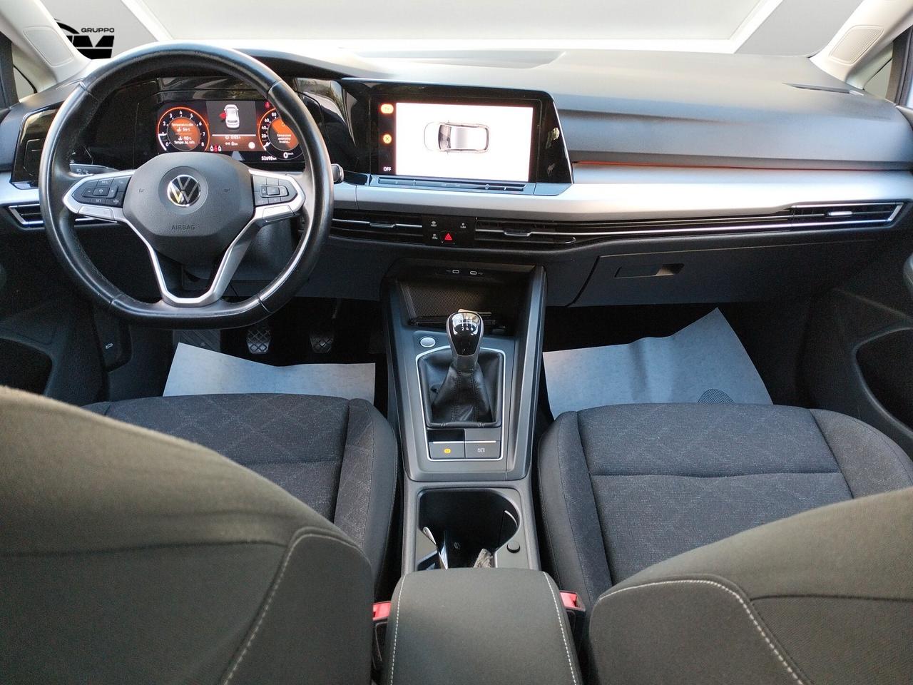 Volkswagen Golf VIII 2020 1.0 tsi evo Life 110cv NEOPATENTATI IVA ESPOSTA