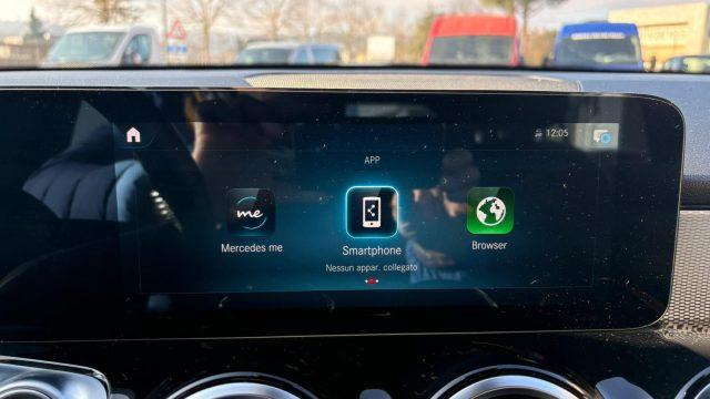 MERCEDES-BENZ GLB 180 d Automatic Business Extra