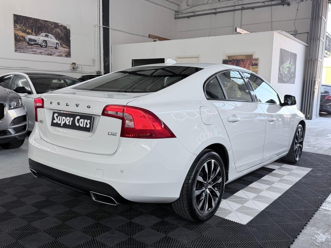 Volvo S60 D2 Geartronic Summum