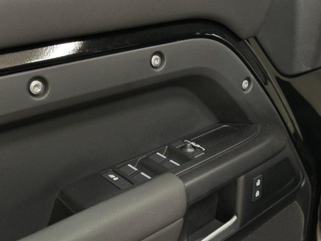 LAND ROVER Defender 110 3.0D I6 200 CV AWD Auto S