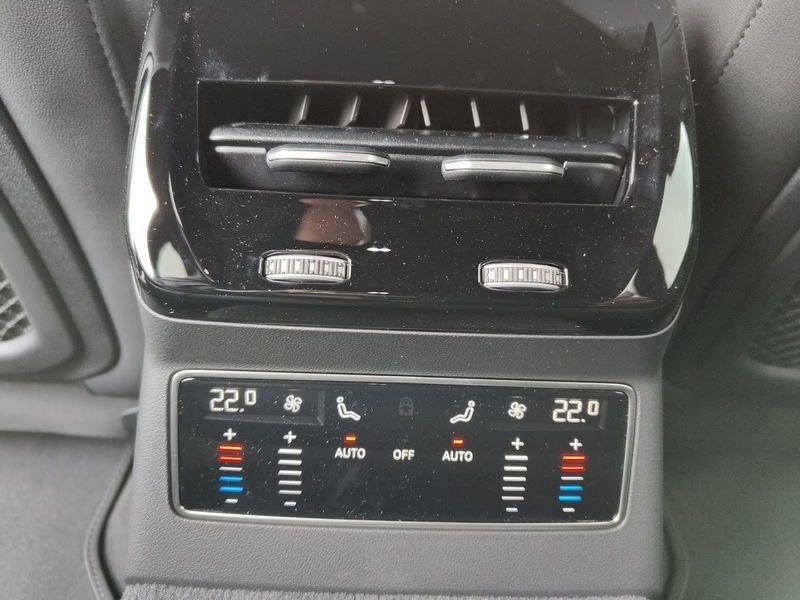 Audi A6 TDI quattro 150 kW S tronic S line edition BLACK PACK MATRIX TECH PLUS