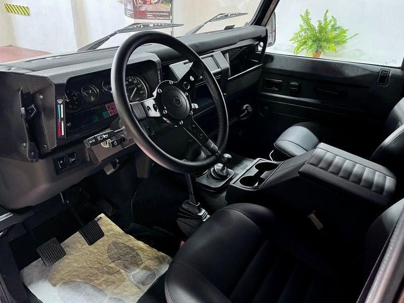 Land Rover Defender Defender 110 2.5 Tdi ASI 9 posti Station Wagon