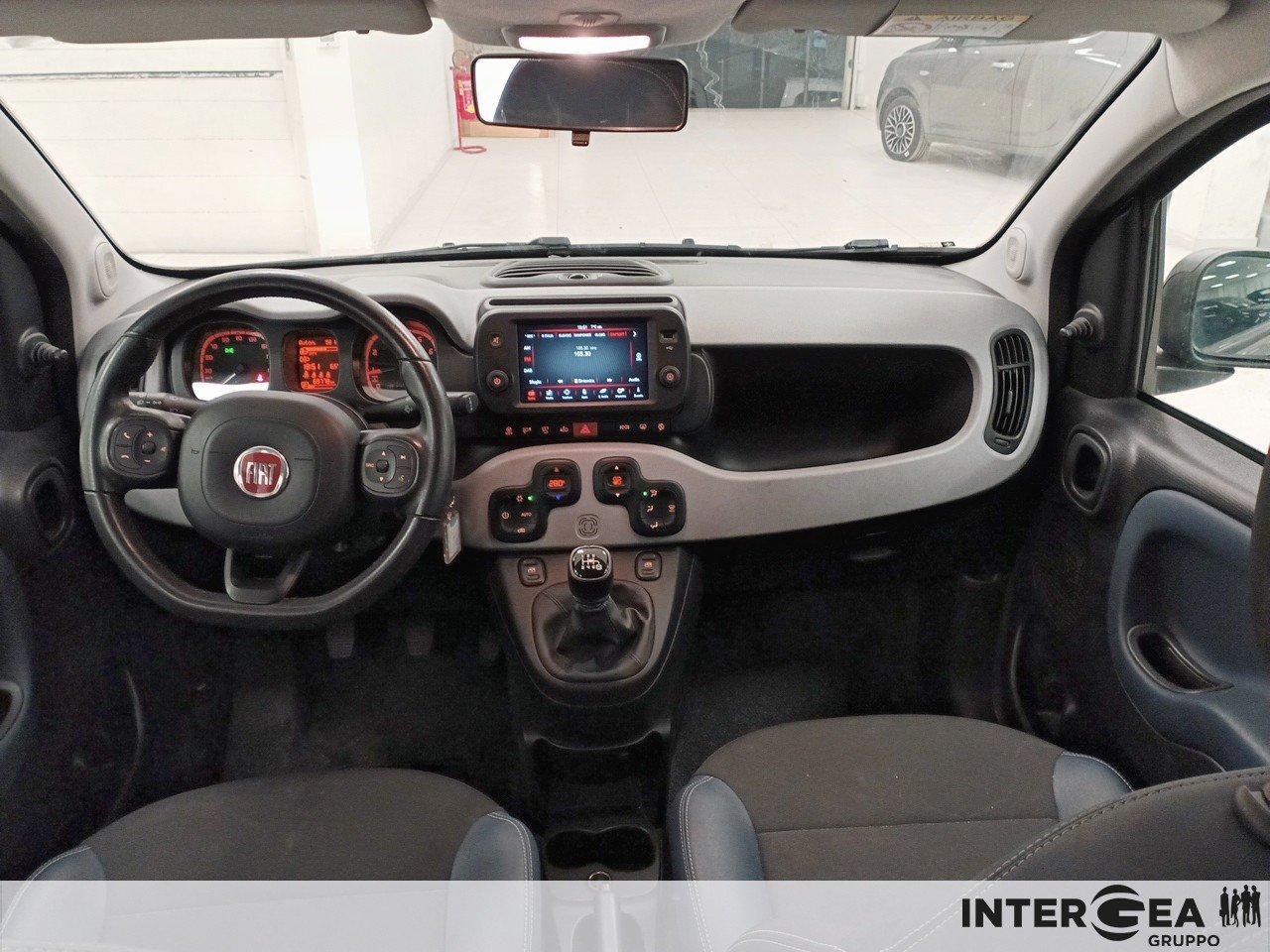 FIAT Panda 1.0 firefly hybrid City Cross s&s 70cv 5p.ti