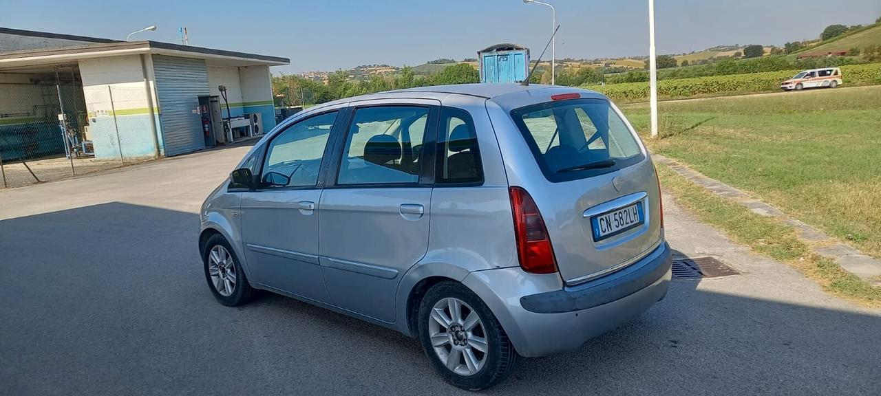 Lancia MUSA 1.3 Multijet cambio automatico