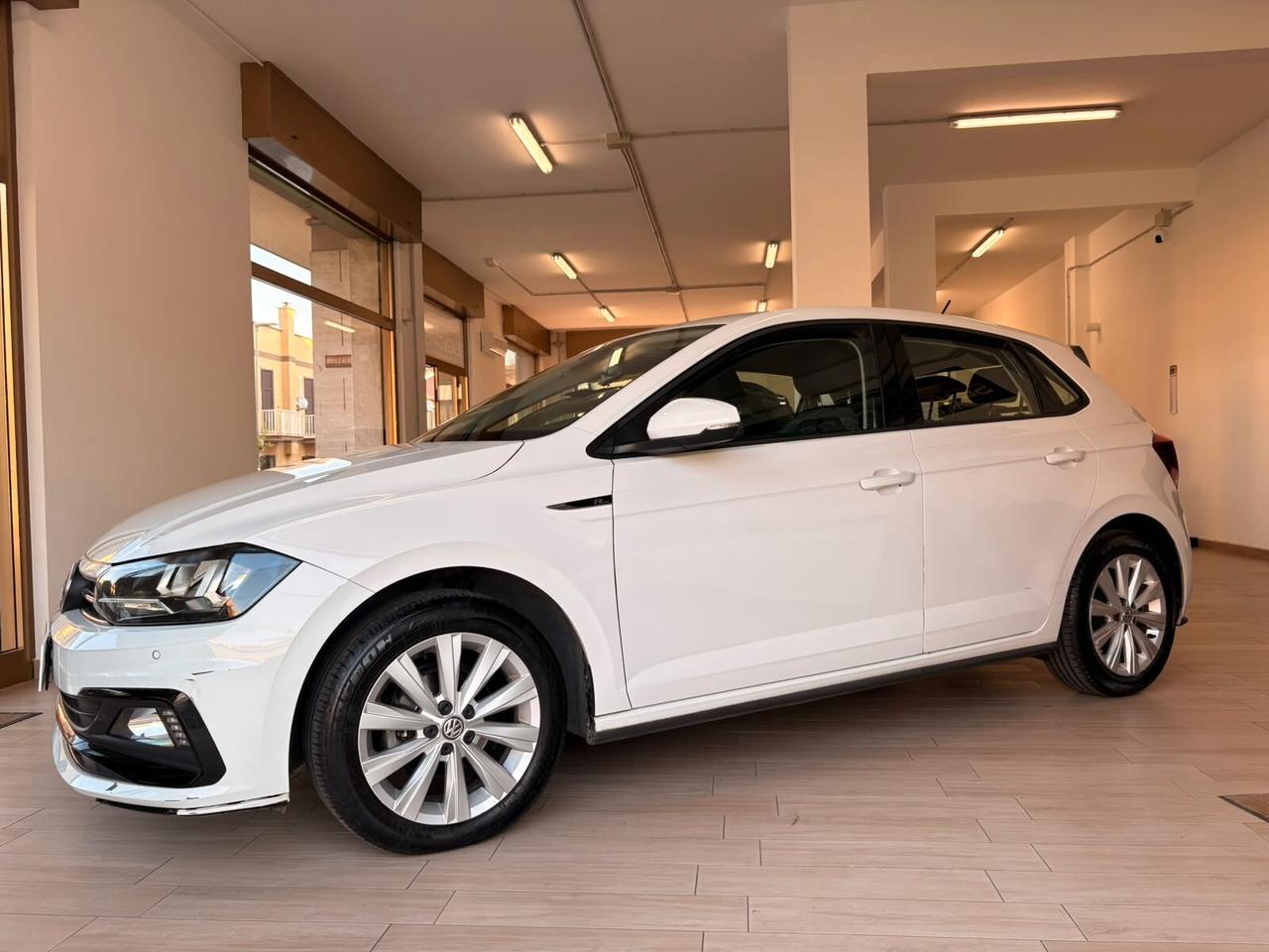 Volkswagen Polo Business 1.0 TSI DSG 5p. Comfortline BlueMotion Tech R-Line