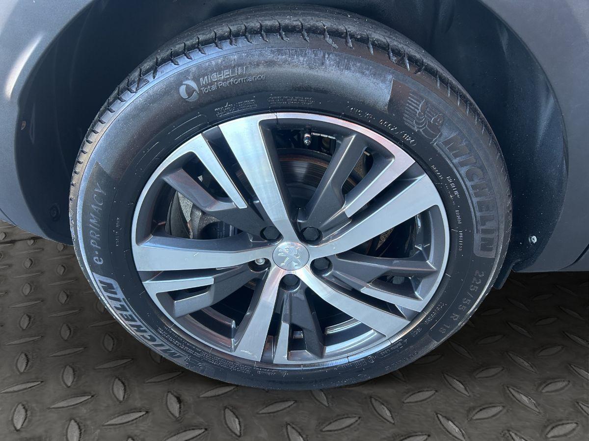 PEUGEOT - 3008 - 1.5 BlueHDi 130 EAT8 S&S GT Line