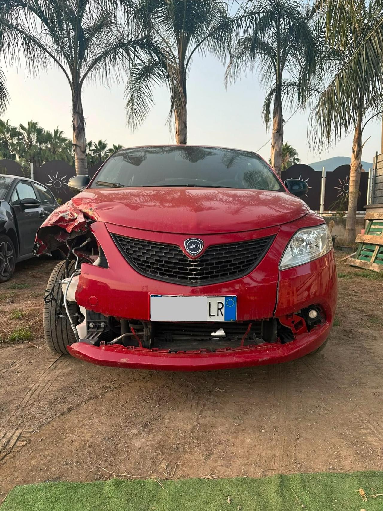 Lancia Ypsilon 1.0 FireFly SINISTRATA