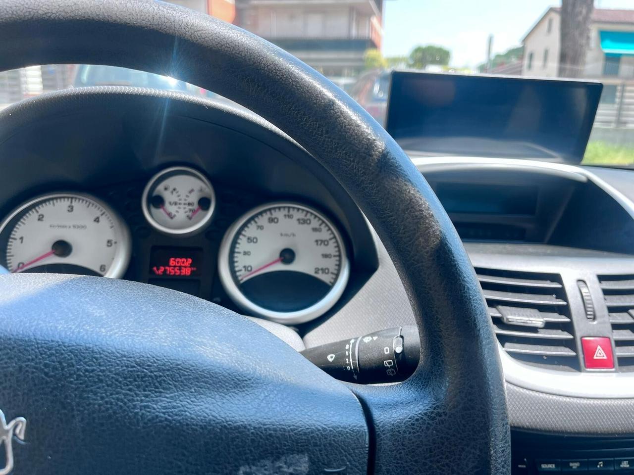 Peugeot 207 1.6 HDi 90CV 3p. 99g