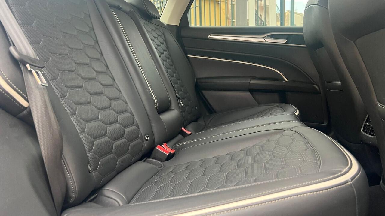 Ford Mondeo Full Hybrid 2.0 187 CV eCVT 4 porte Vignale