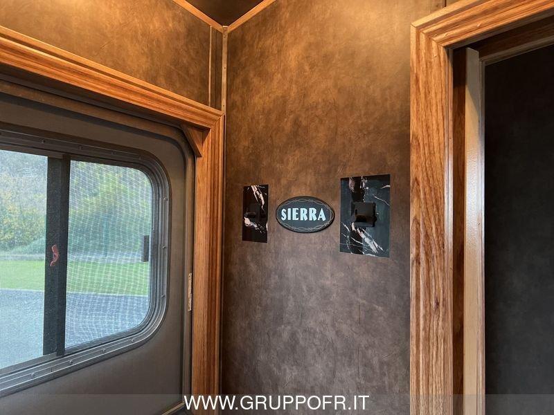 Exiss / Sooner ESCAPE 6306 LQ ESCAPE 6306 LQ LIVING QUARTERS TRAILER TRASPORTO CAVALLI