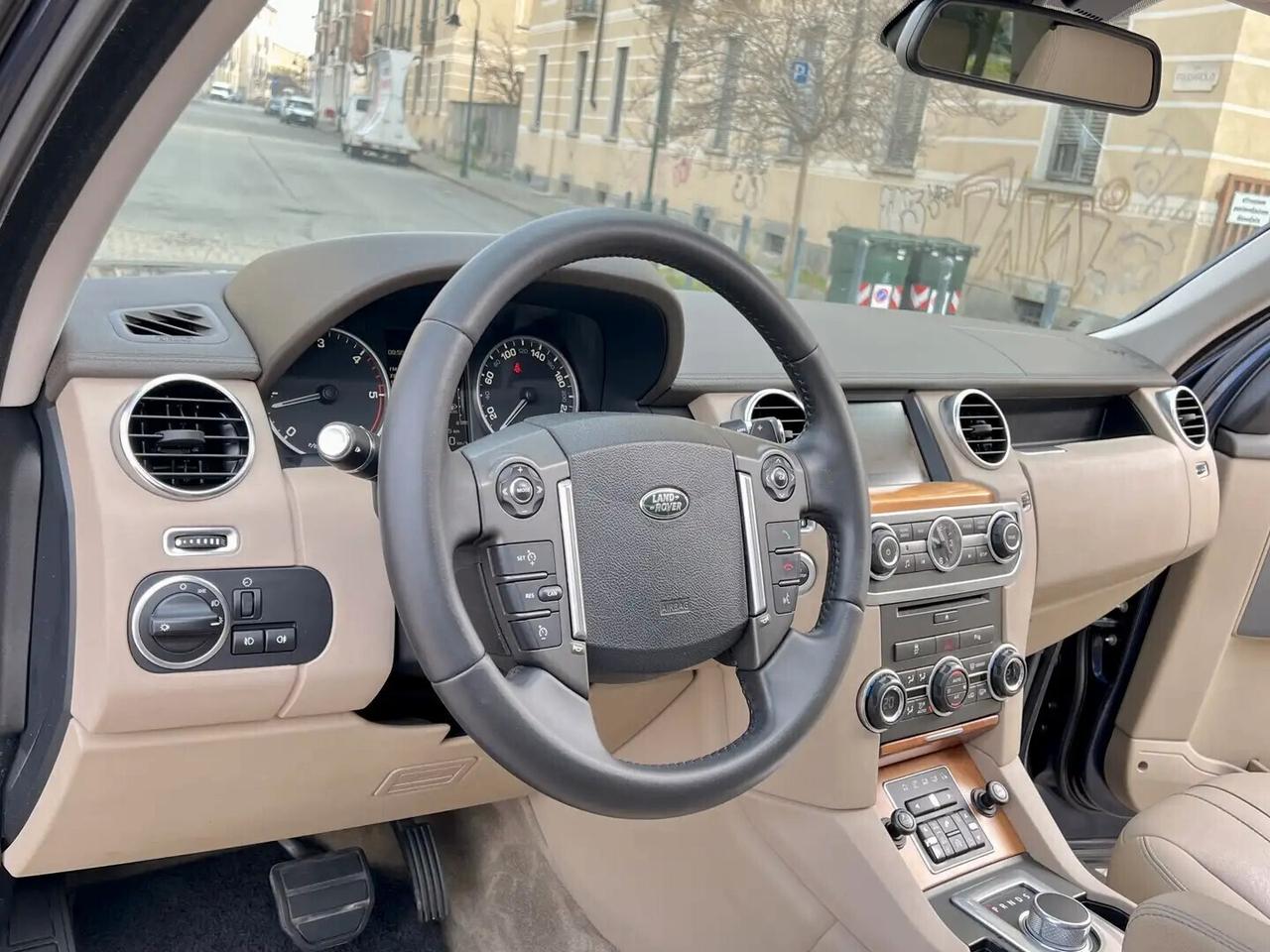 Land Rover Discovery 4 3.0 TDV6 211CV HSE