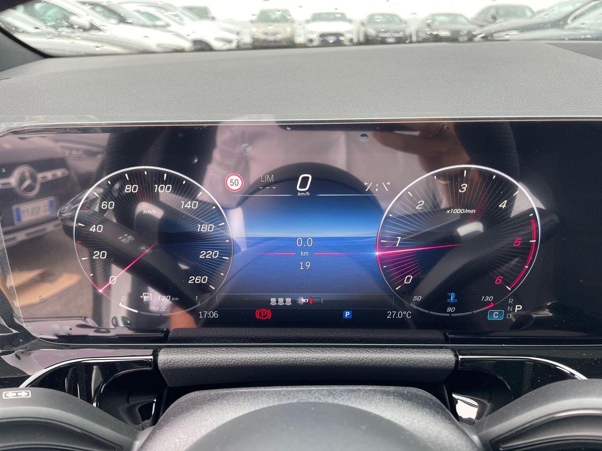 Mercedes-Benz GLA 200 d automatic