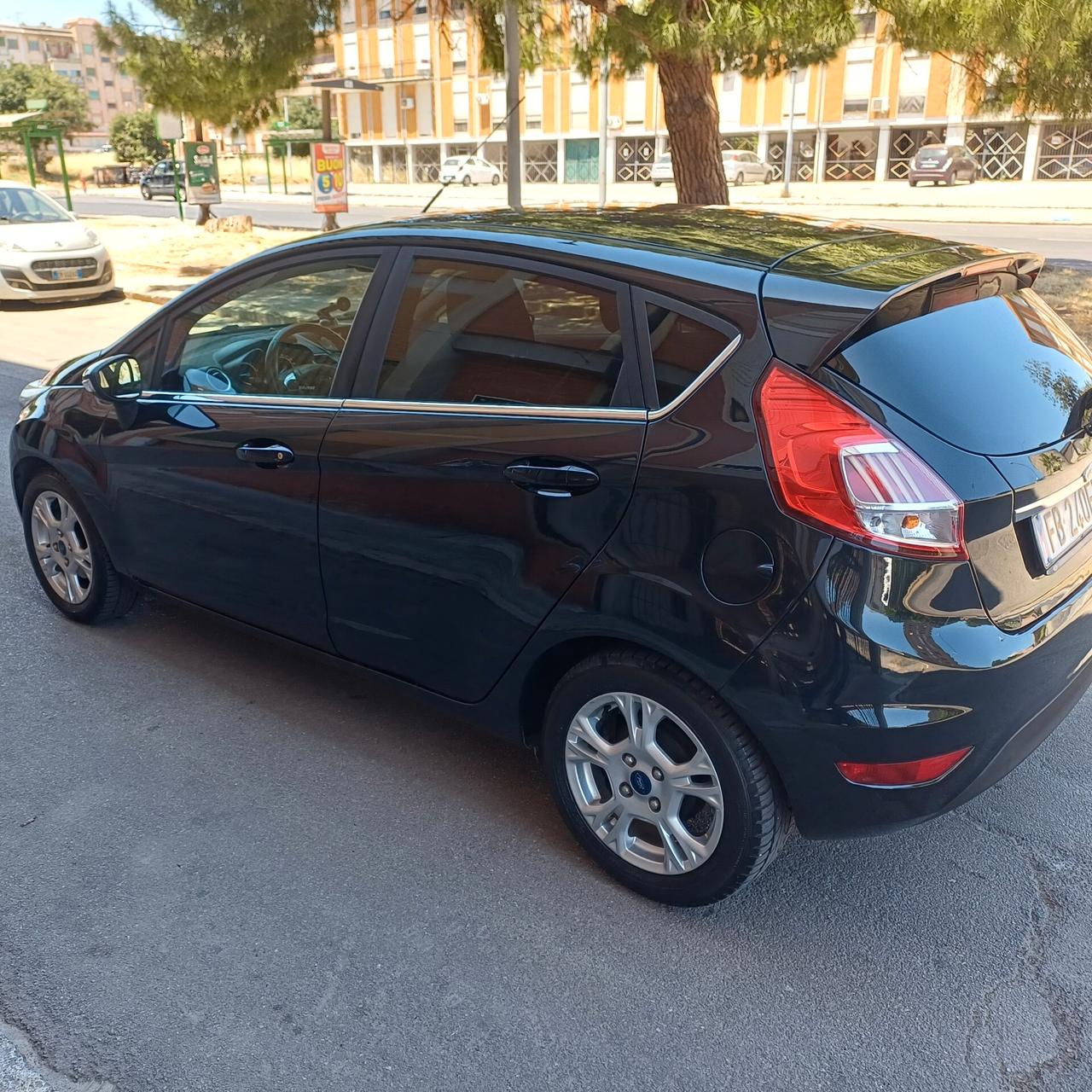 Ford Fiesta 1.5 TDCi 95CV 5 porte Titanium