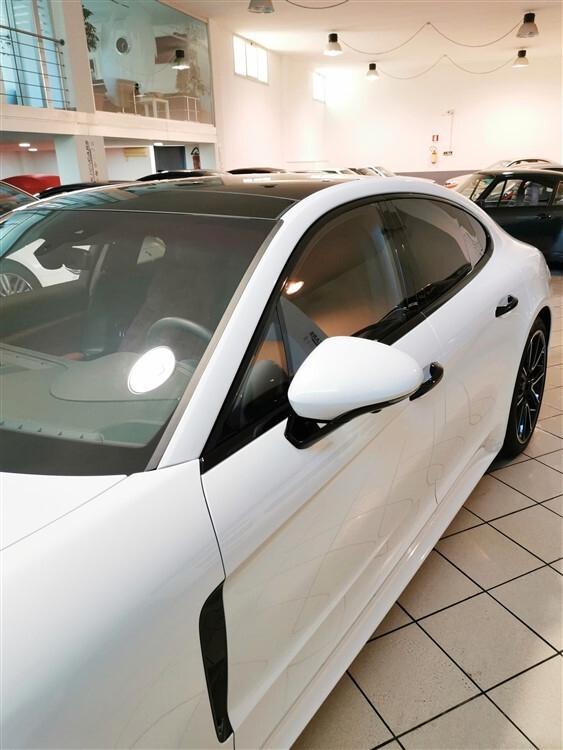 Porsche Panamera 4.0 Turbo