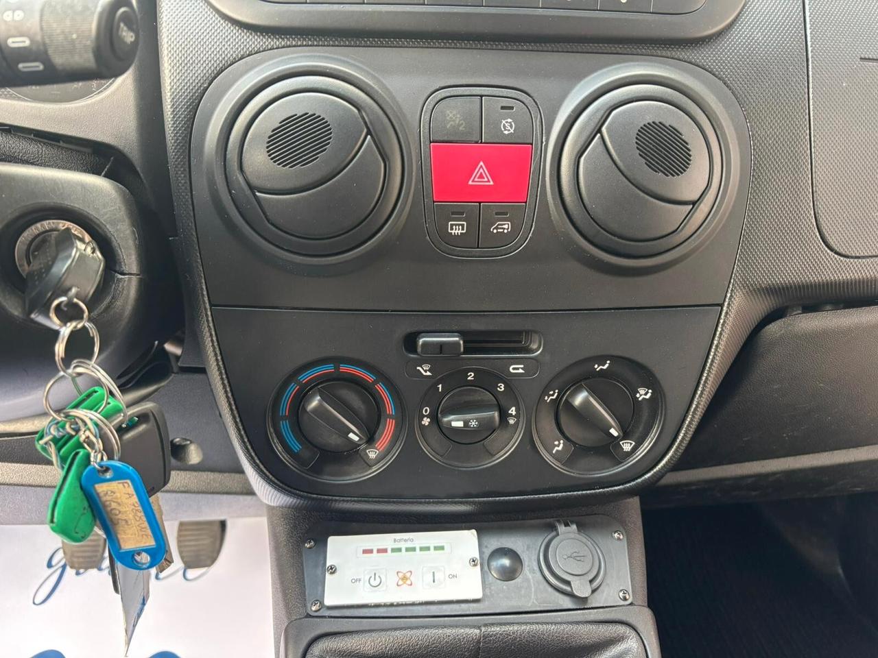 Fiat Fiorino 1.3 MJT ADVENTURE 95CV