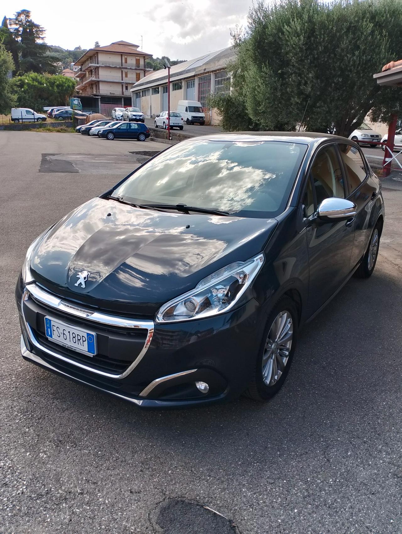 Peugeot 208 5porte Allure 10/2018 neopatentati