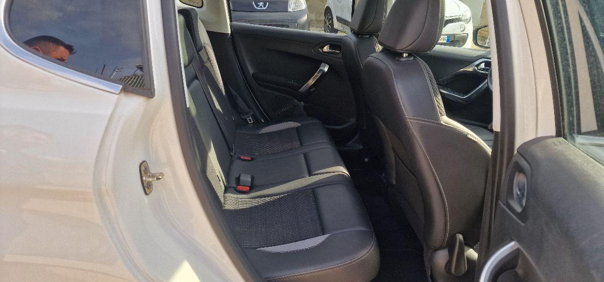 PEUGEOT 2008 1.6 e-HDi 92 CV S&S Allure